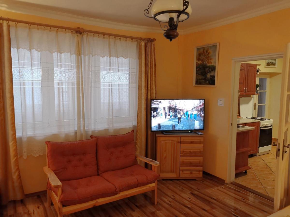 Viktor Vendeghaz Apartment โทไก ภายนอก รูปภาพ